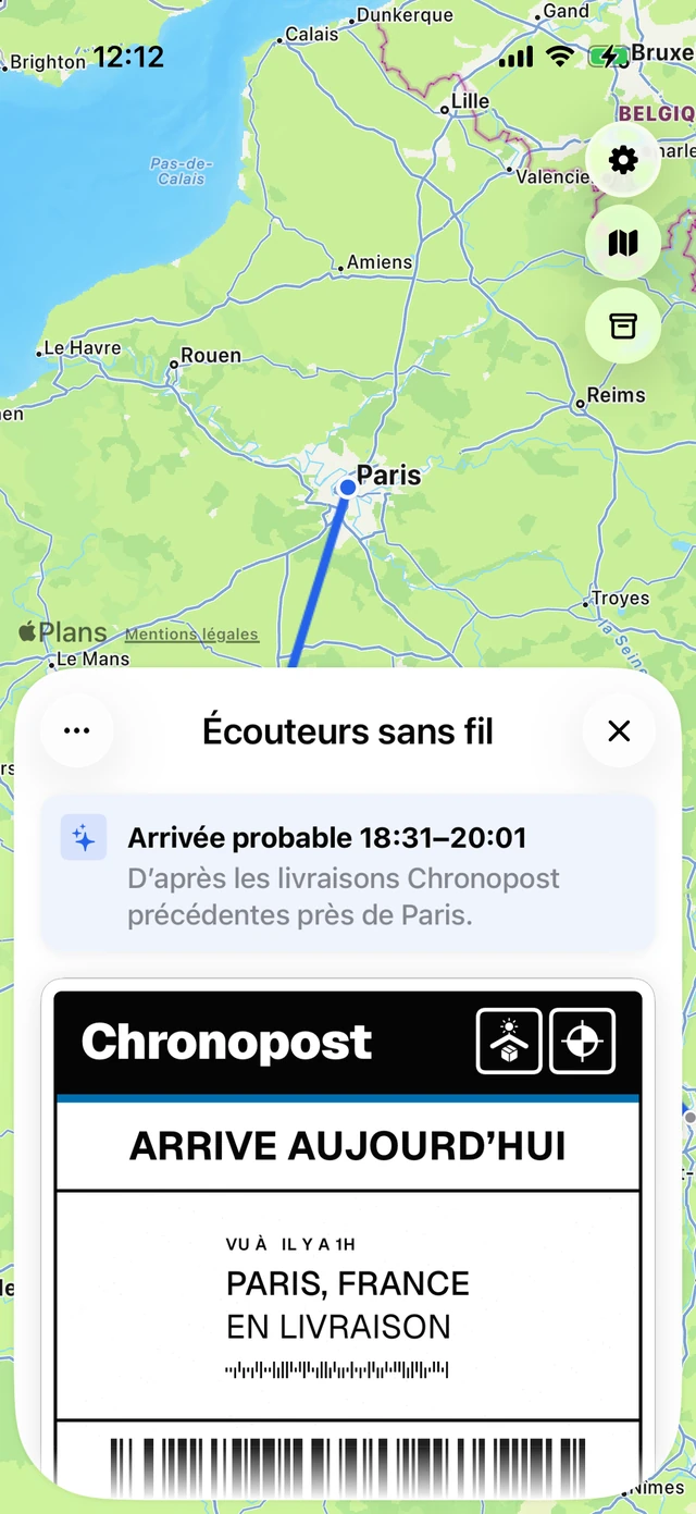 Un écran de détail annonçant une arrivée entre 13 h 49 et 15 h 19, au-dessus de l&rsquo;étiquette d&rsquo;expédition et de son trajet sur la carte