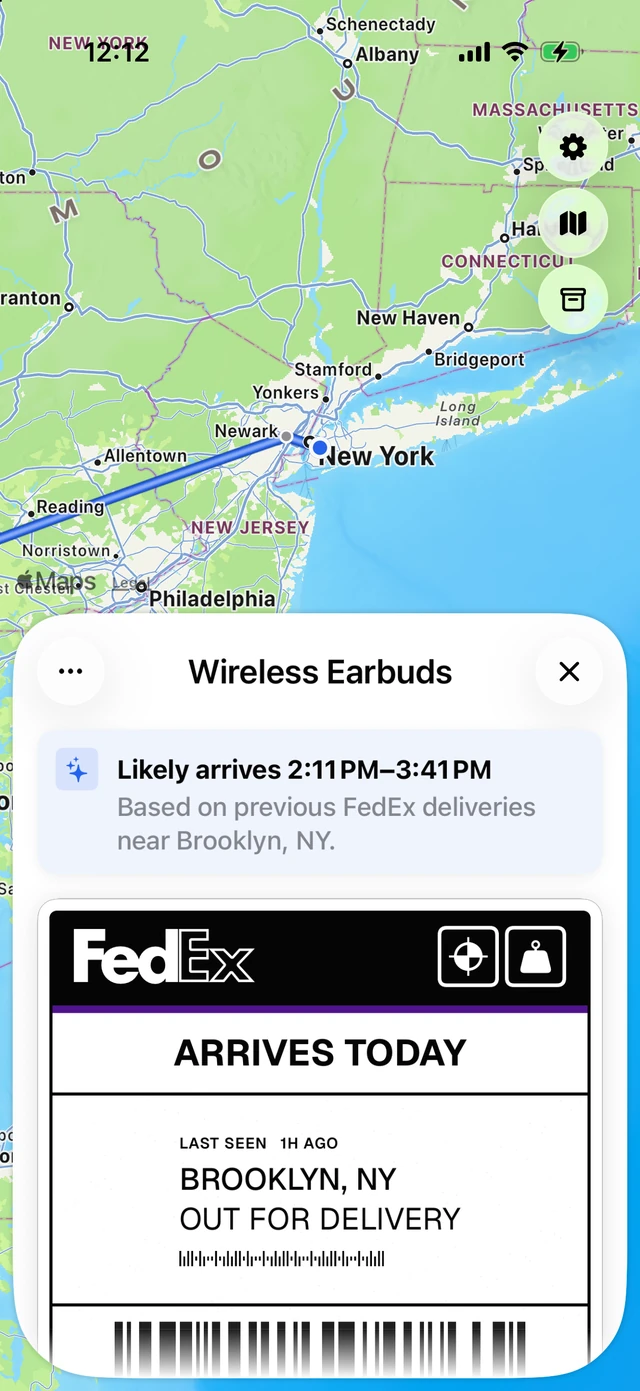 A package detail screen predicting arrival between 2:11 and 3:41 PM, above the shipping label and its route on the map